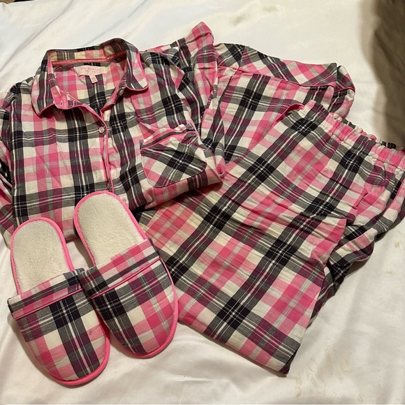 Victoria's Secret Other - Plaid Pink and Black VS Pajamas Set